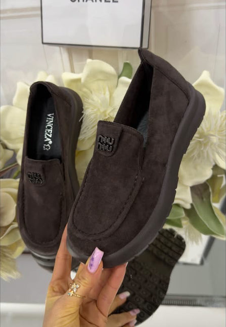 Lekki niezwykle stylowy fason