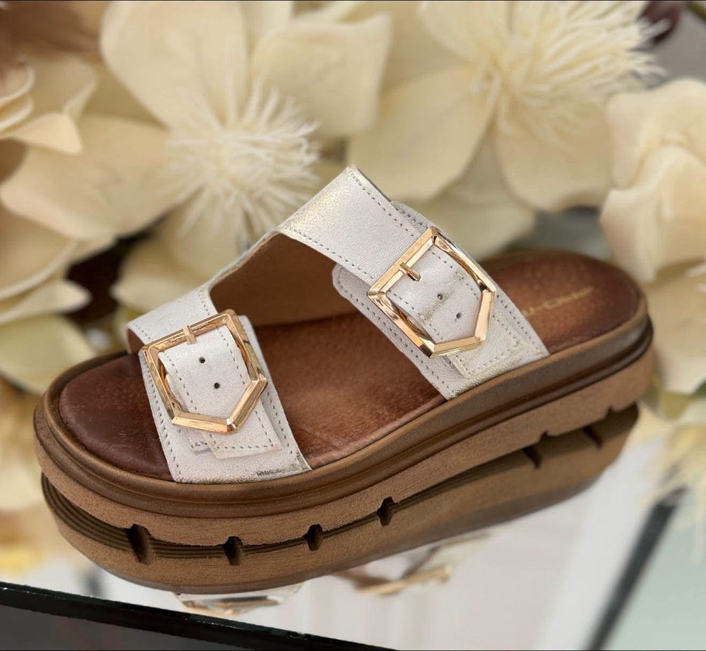 Skórzane klapki Pro-Moda - Skóra naturalna