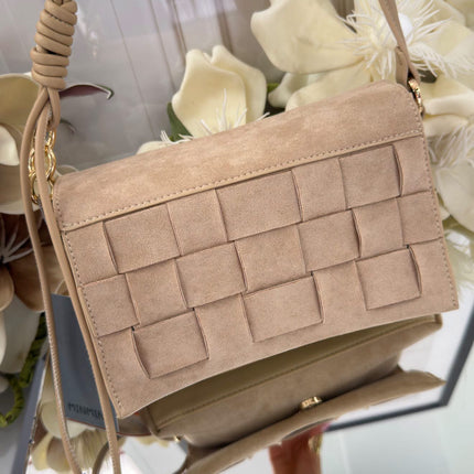 Torebka damska – elegancka shopperka w odcieniu beżowym