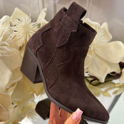 Pro-moda – Skórzane botki damskie na obcasie