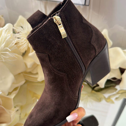 Pro-moda – Skórzane botki damskie na obcasie